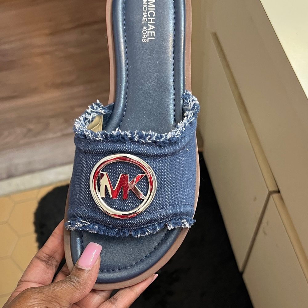 Michael Kors Denim Blue Slides with Silver Logo - Picture 4 of 4